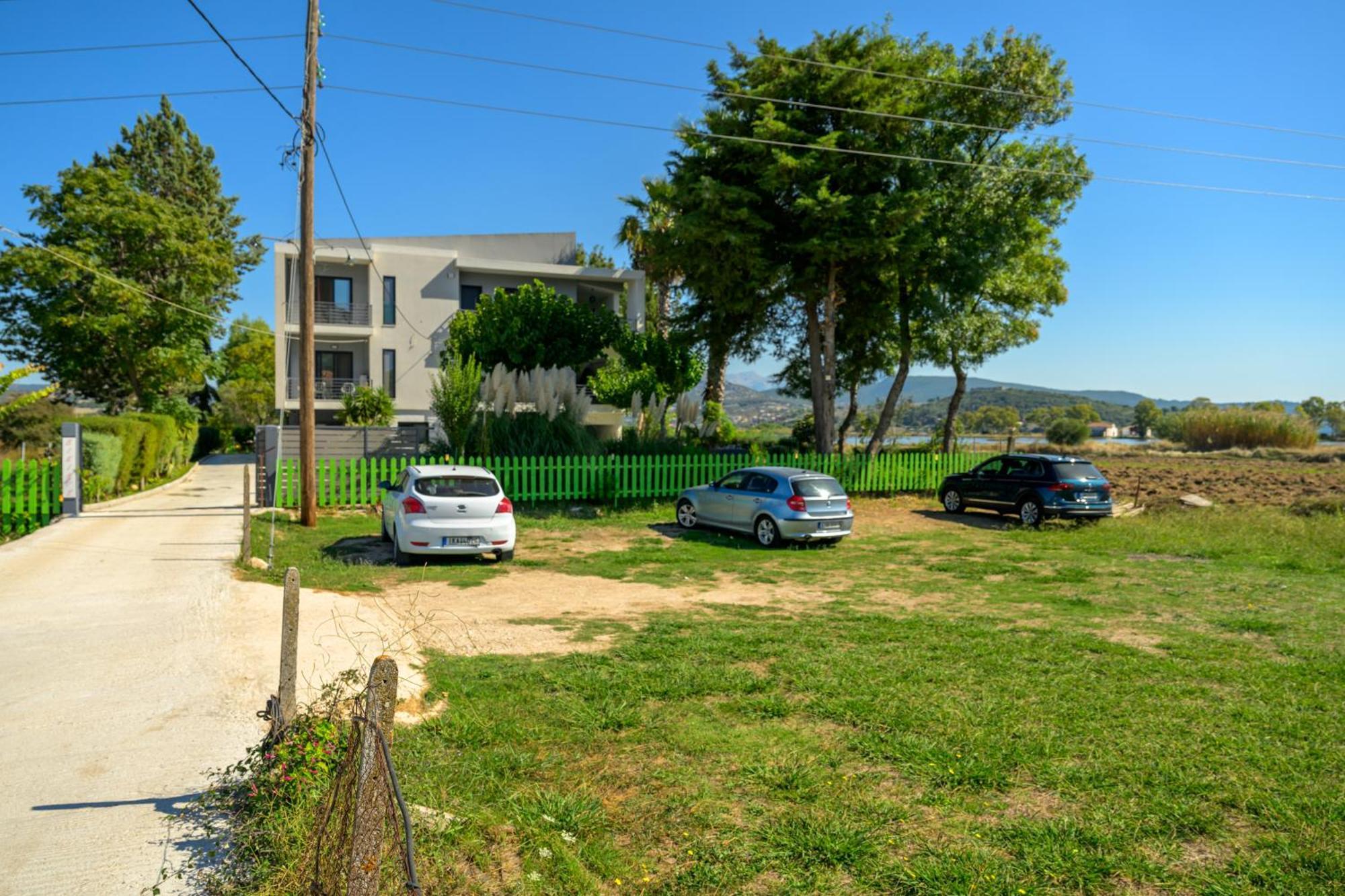 Bikini Apartments Kariótai المظهر الخارجي الصورة