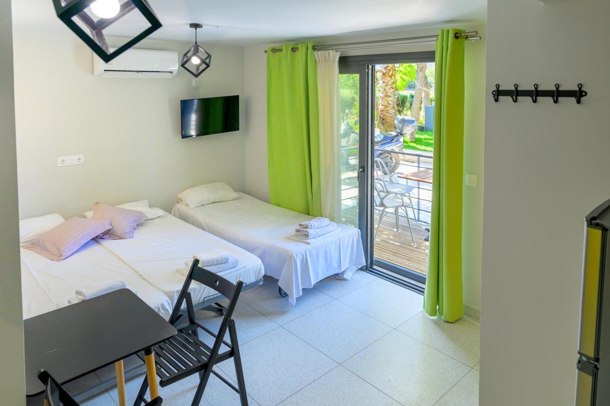 Bikini Apartments Kariótai المظهر الخارجي الصورة